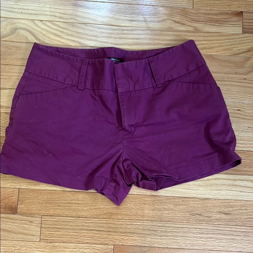 Daisy Fuentes High Waist Burgundy Shorts